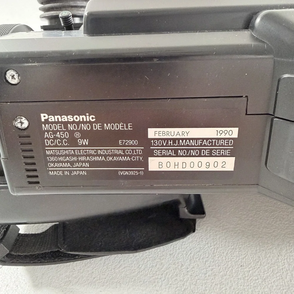 Panasonic AG-450 S-VHS Reporter Movie Camcorder AS IS FOR PARTS READ